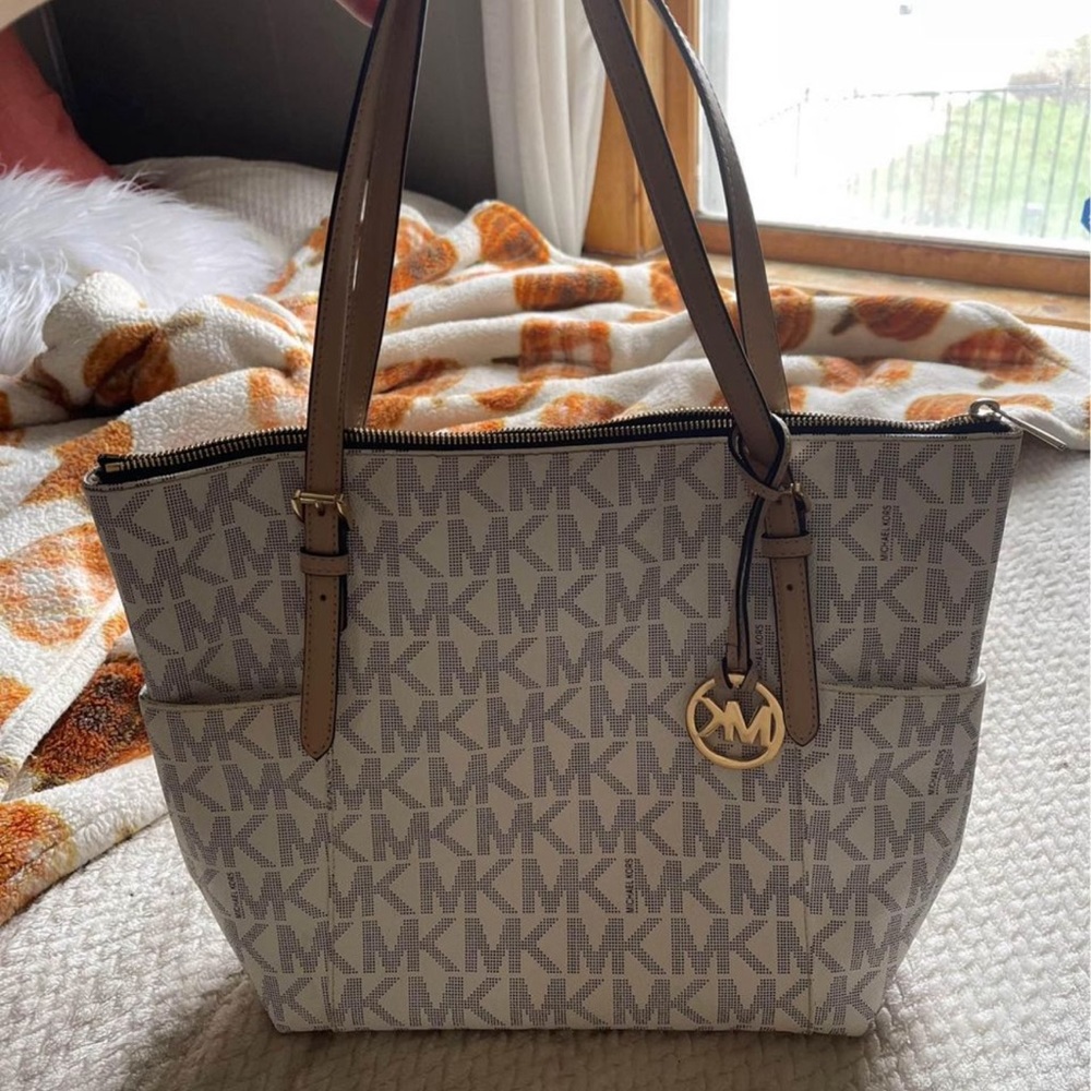 MK tote bag in blue monogram